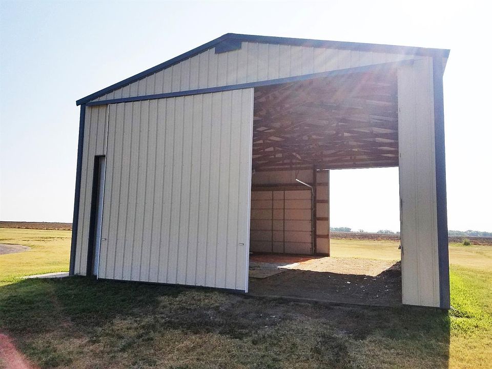 1st image of 16 Prairie Dr