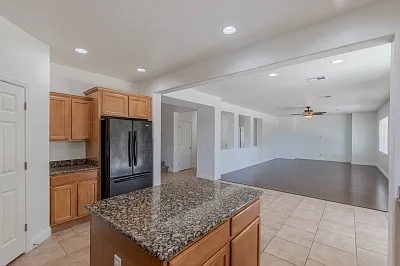 2553 Chateau Clermont St — Photo 9