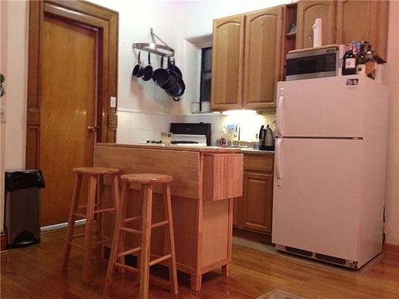 5th image of 788 W End Ave APT 3B