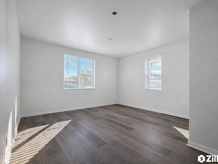 Gallery Park Apartments — Photo 21