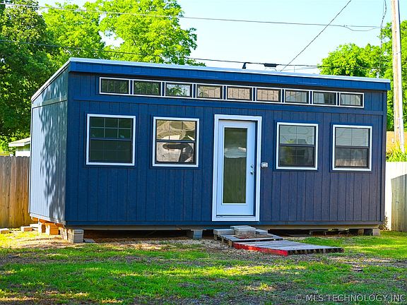 2nd image of 1306 W Atoka Ave