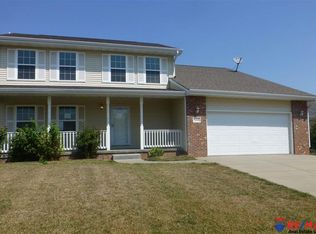 16448 Cottonwood St, Omaha, NE 68136