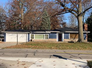 9140 Bellevue Rd, Grosse Ile, MI 48138