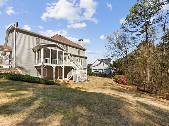 3rd image of 4630 Willowbrook Ct