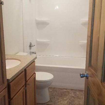 5th image of 202 S Paw Paw St #9