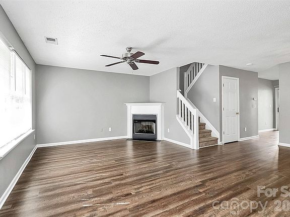 3rd image of 10739 Holly Ridge Blvd