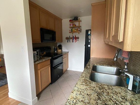 5th image of 1481 Falcon Ct