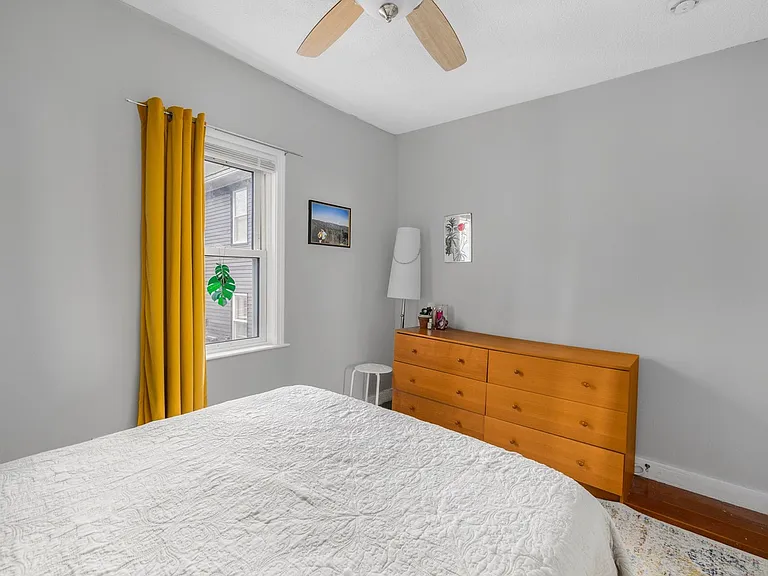 41 E Transit St #2R — Photo 11