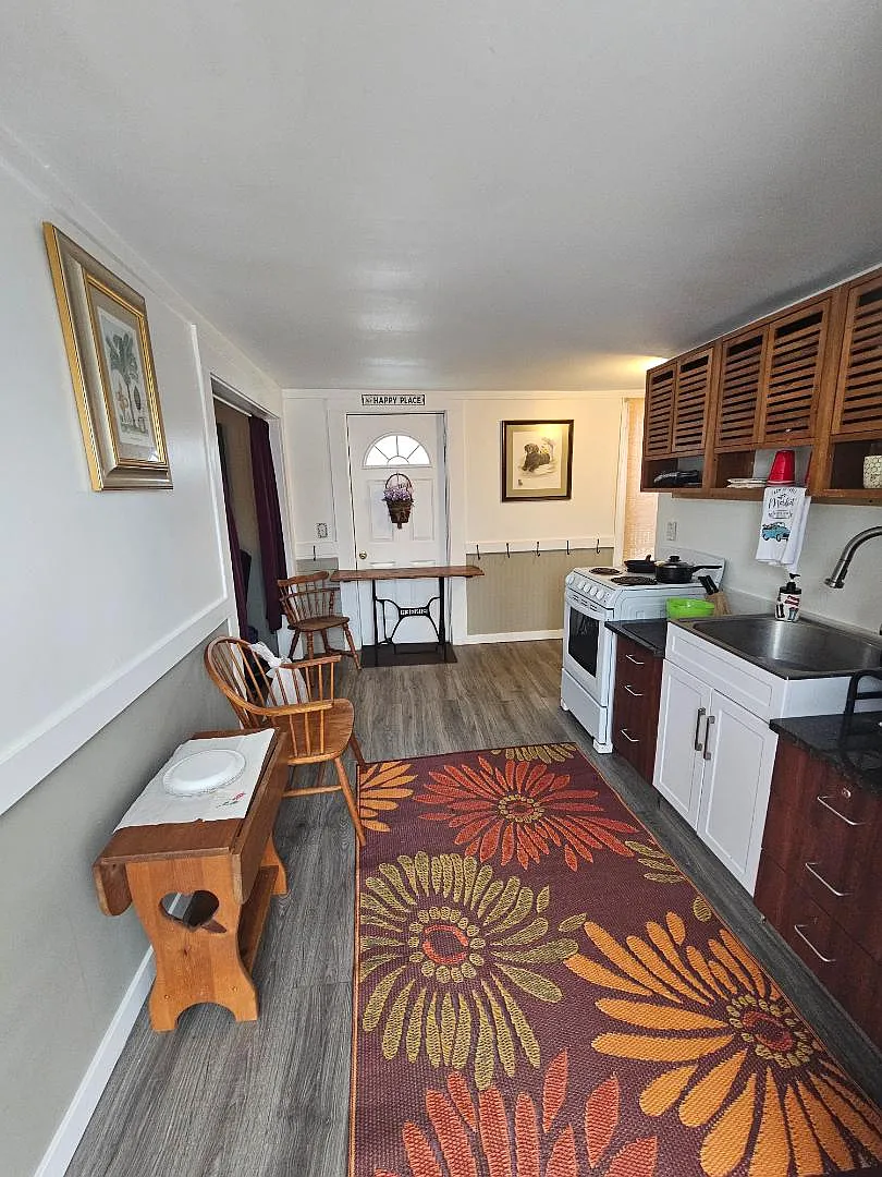 3 Laurel St — Photo 2