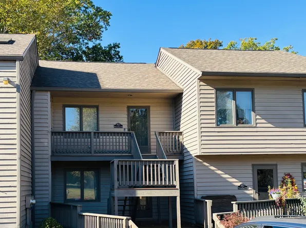 1925 E Waters Edge Dr, Bloomington, IN 47401