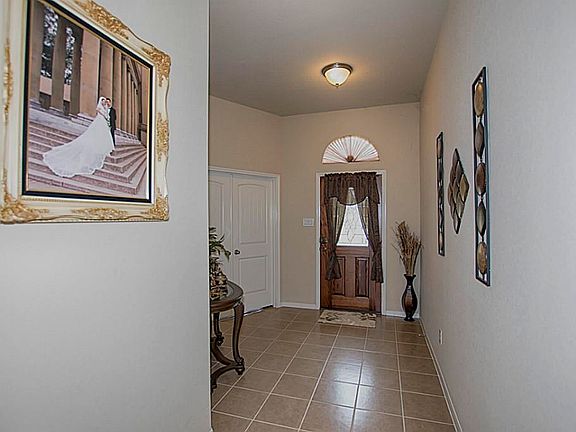 5th image of 947 Maresca Ln