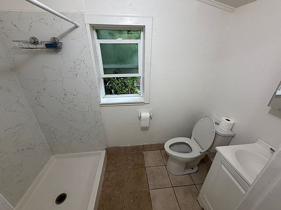 5th image of 604 B St #2