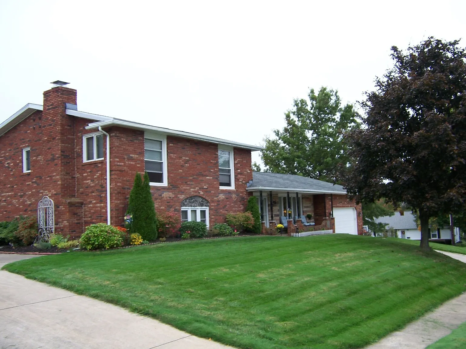 5702 Dodi Ct photo 1