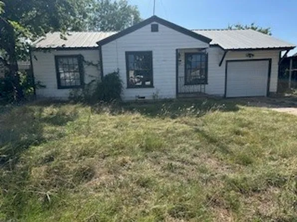 1726 Lillius St, Abilene, TX 79603