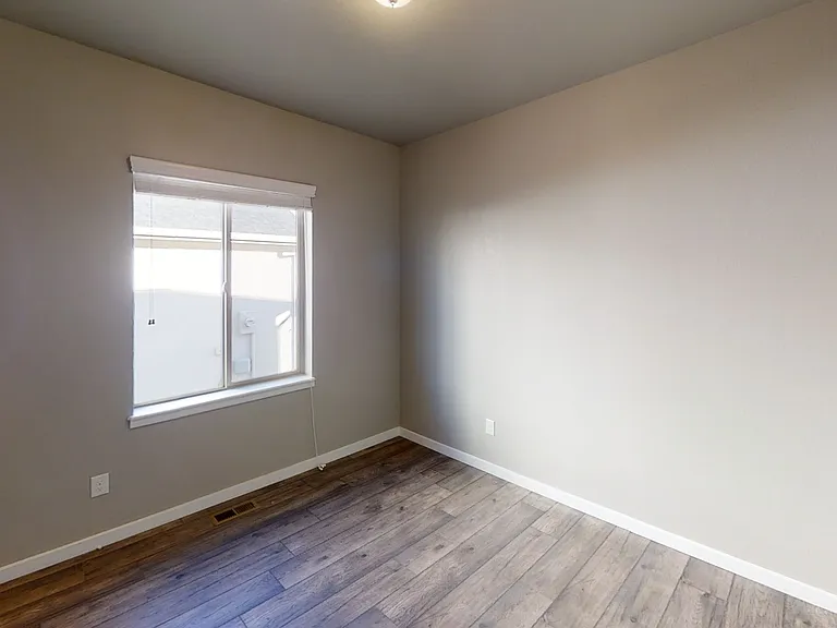 2041 Medici Ln — Photo 19