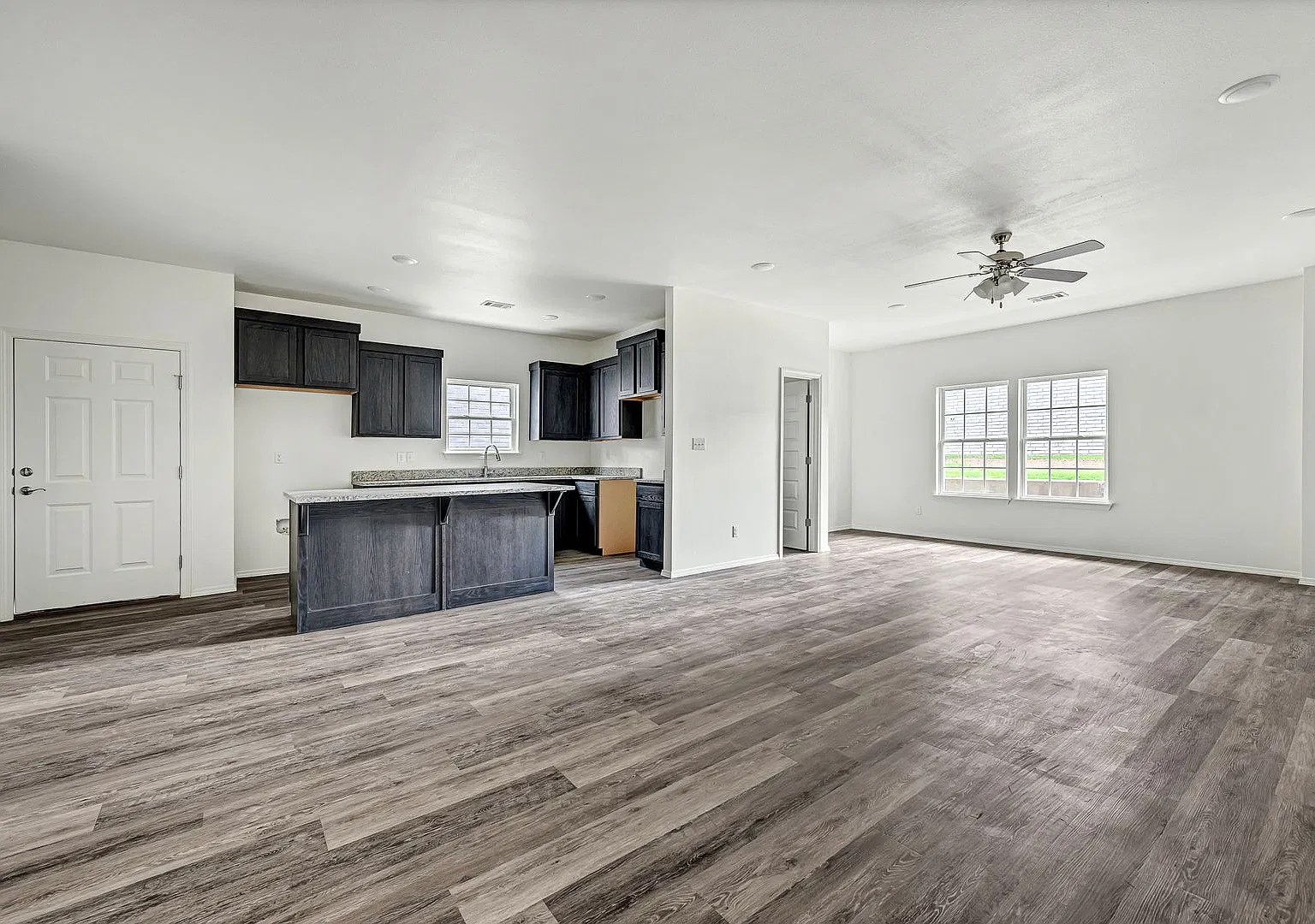 1070 S Benchmark Lane - Joel — Photo 4