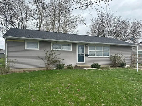 914 E Daggy St, Tuscola, IL 61953