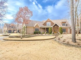 105 Aston Cross Dr, Eads, TN 38028