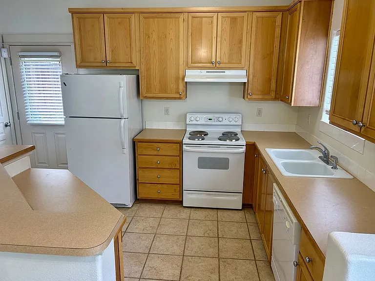 13751 SE 149th Ter — Photo 3