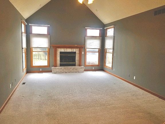 5th image of 8090 Shawnee Forest Dr
