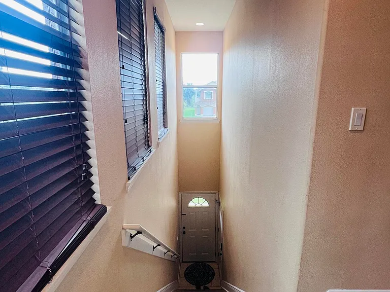 4865 Revenna Ct #204 — Photo 2