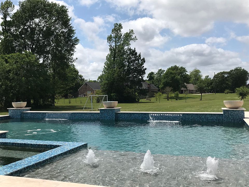 2nd image of 8425 Edgar Dr
