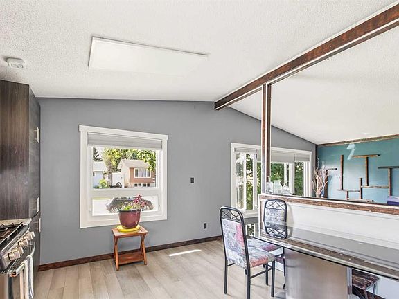 3rd image of 9922 S 81st Ave