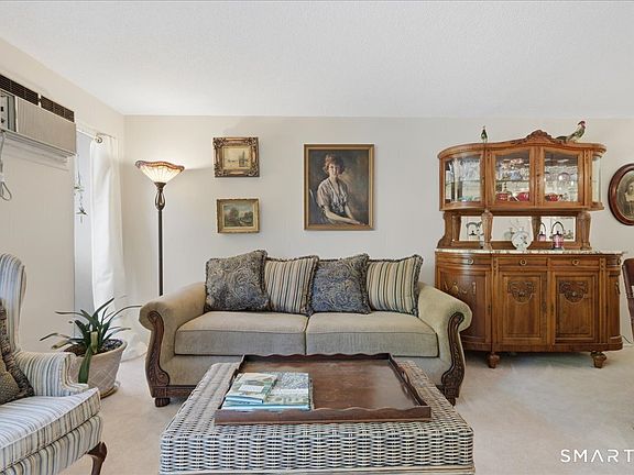 5th image of 592 Shennecossett Road #D86