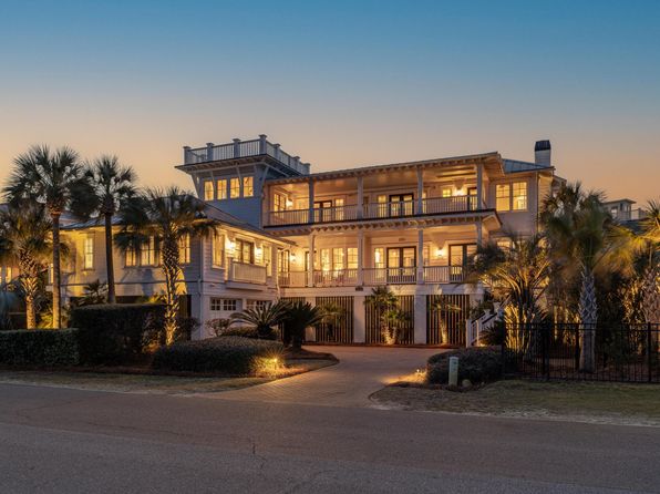 3030 Marshall Blvd, Sullivans Island, SC 29482