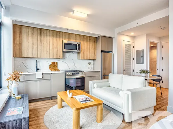 2230 Cropsey Avenue image 4 of 64