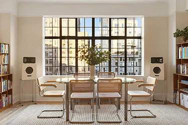 44 Gramercy Park North, #15D