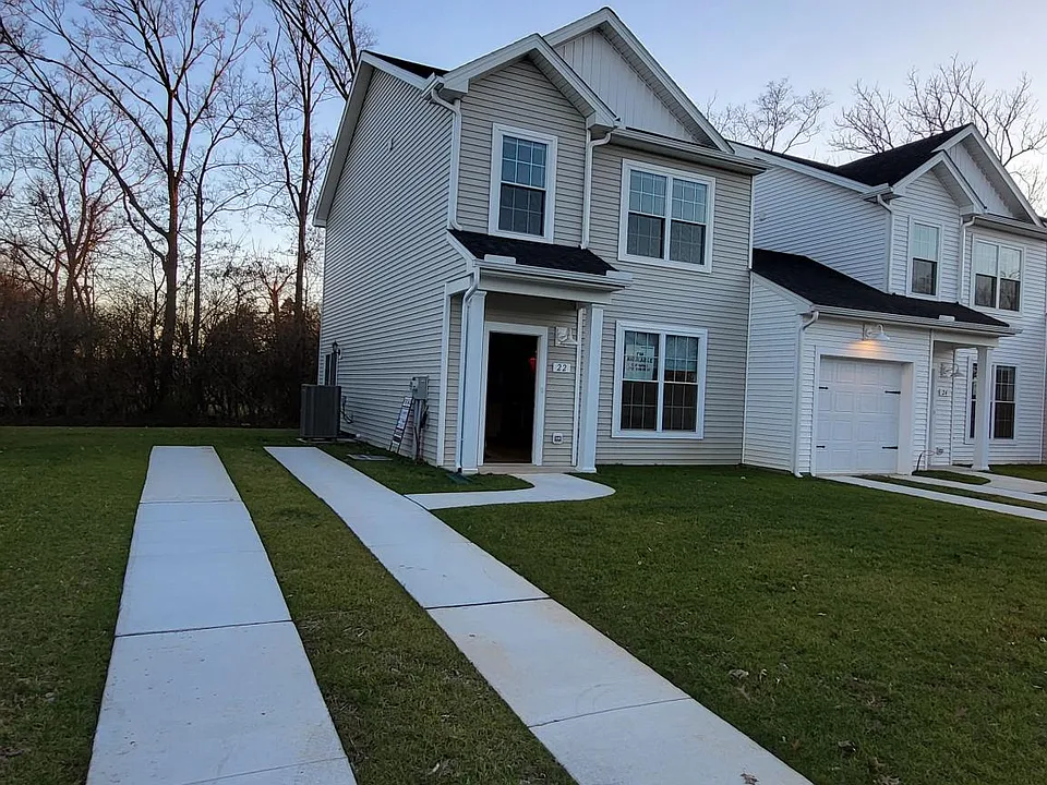 22 Parkview Dr