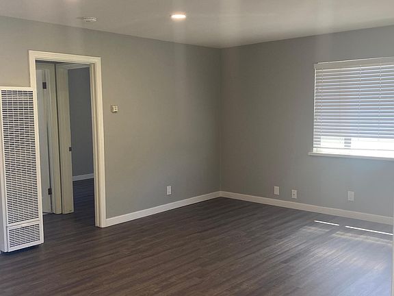 5th image of 2078 The Alameda APT D
