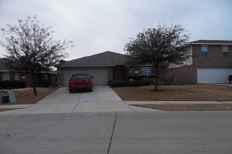 1st image of 817 Acacia Dr