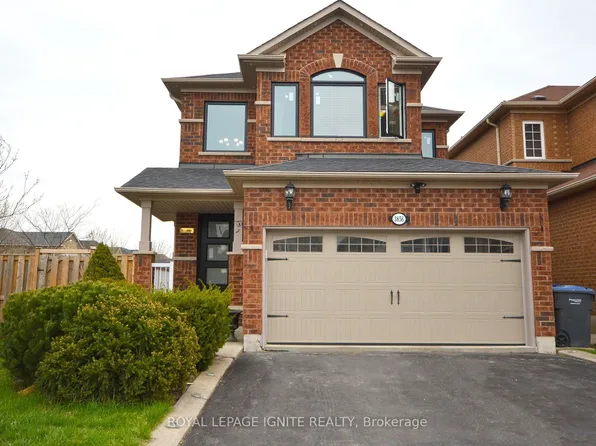 3856 Passway Rd, Mississauga, ON L5N 8N8
