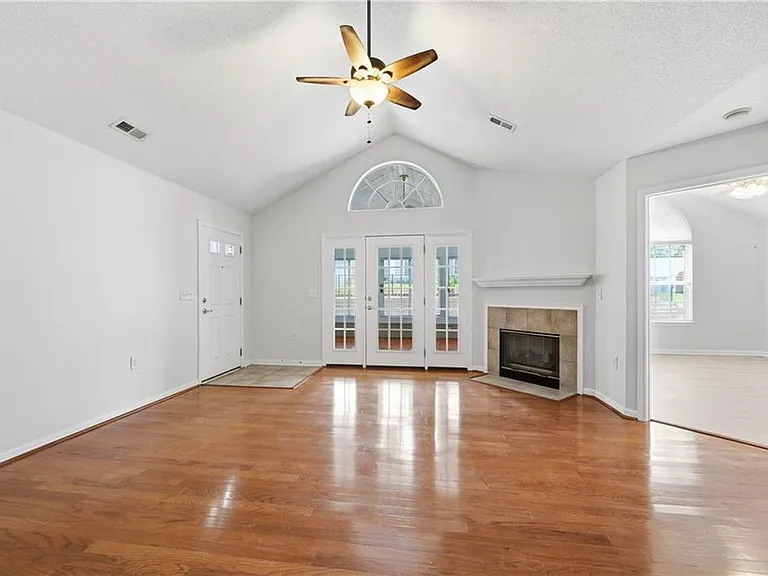 19108 Harvest Ridge Ln #19 — Photo 9
