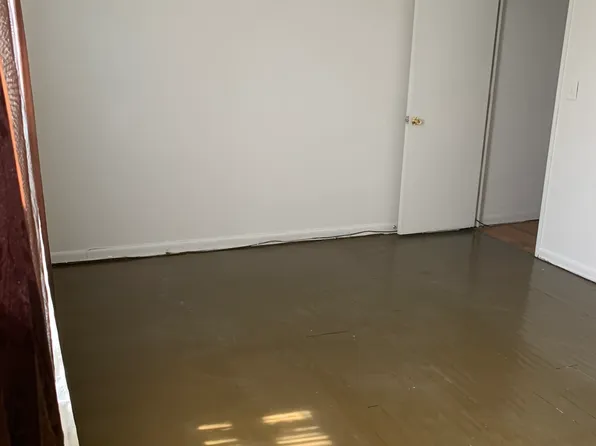 62 Oakmont Dr, New Castle, DE 19720