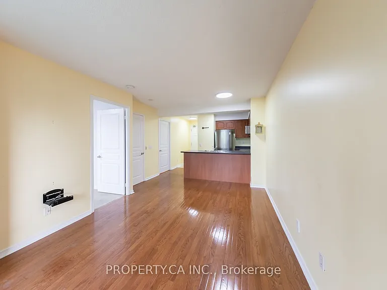 330 Red Maple Rd #214 — Photo 12