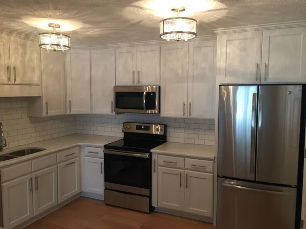 904 Norwood