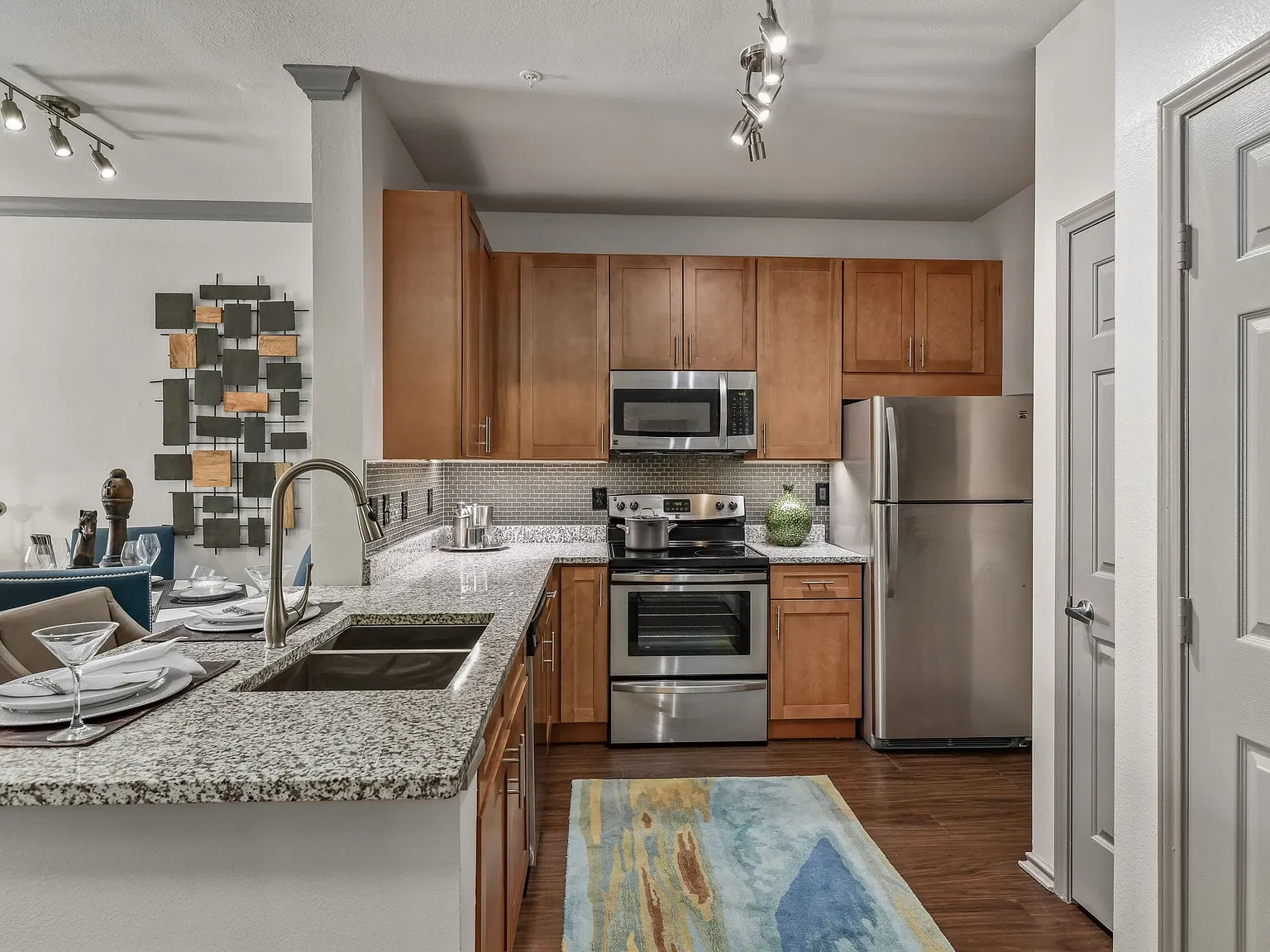 Cortland One Twenty One — Photo 2