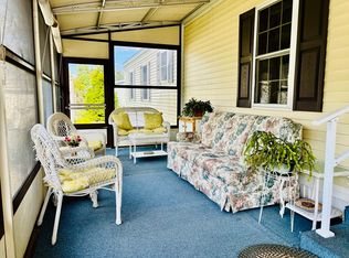 606 Skyline Dr #606, Sturbridge, MA 01566