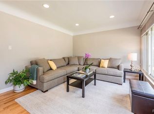 8511 Yale Ave, Oak Park, MI 48237