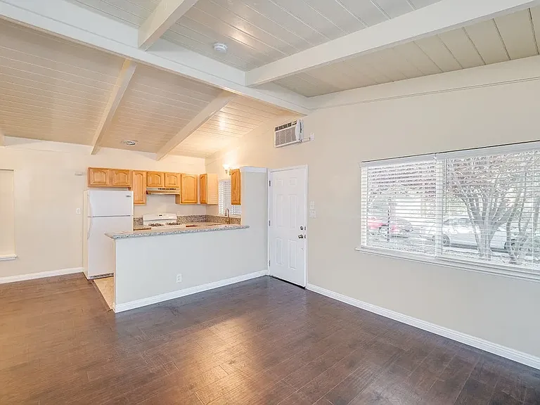 4360 Custis Ave #A — Photo 3