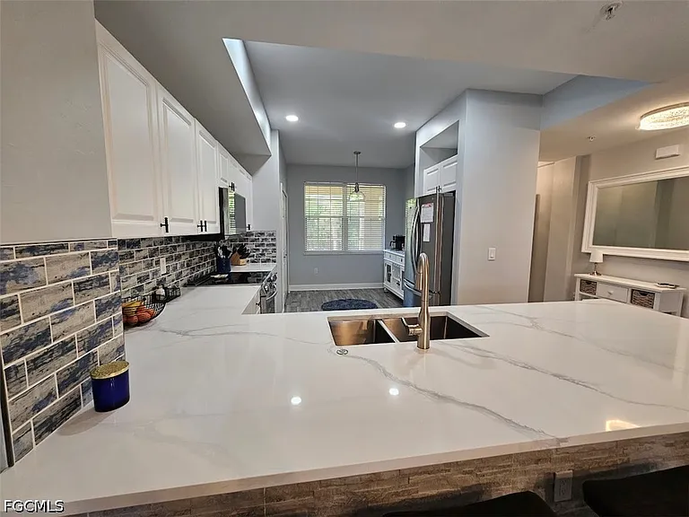 10700 Ravenna Way #204 — Photo 6