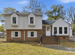 2708 Johnny Reb Ln, Charlotte, NC 28273