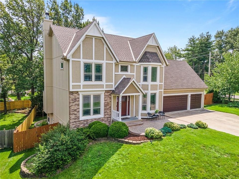 7841 Oakview Ln, Lenexa, KS 66216 Zillow