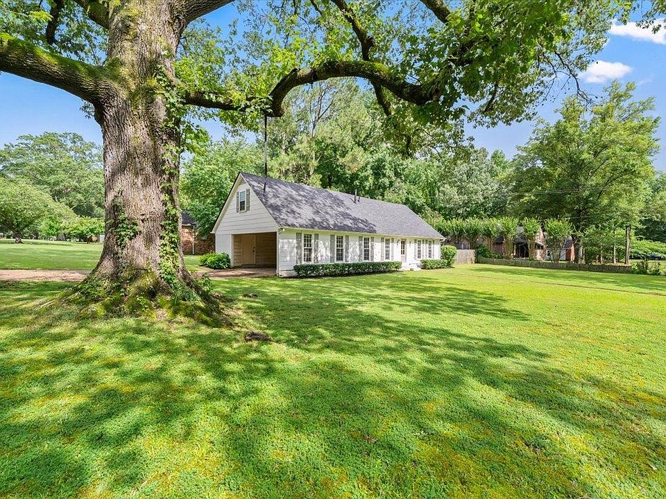 ⭐︎SHOHEBX⭐︎ 2570 Black Horse Ct NE, Grand Rapids, MI 49505 | Zillow