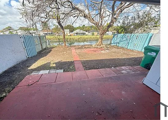 20612 SW 103rd Pl — Photo 3