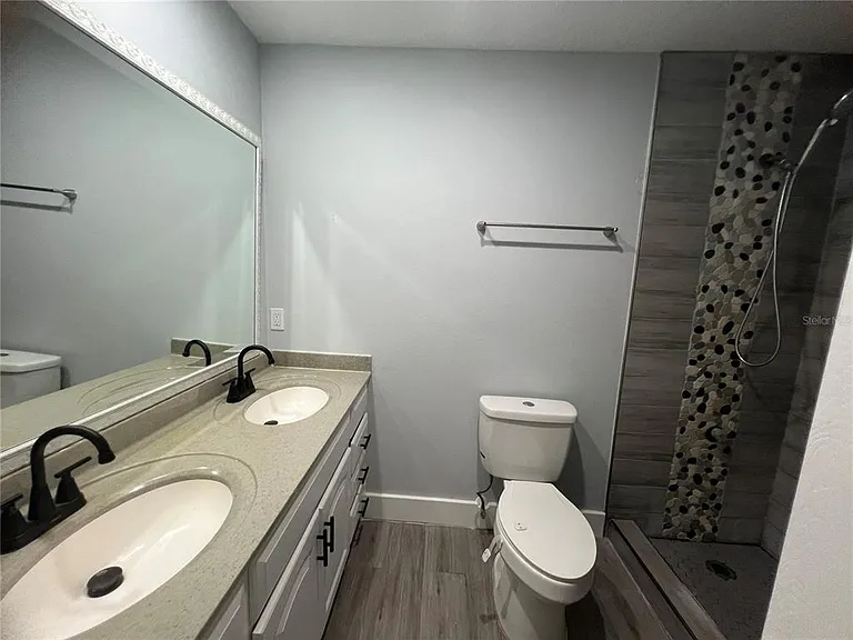 7118 Caloosa Ct — Photo 44