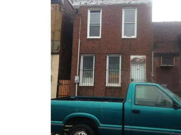 2922 East St, Philadelphia, PA 19134